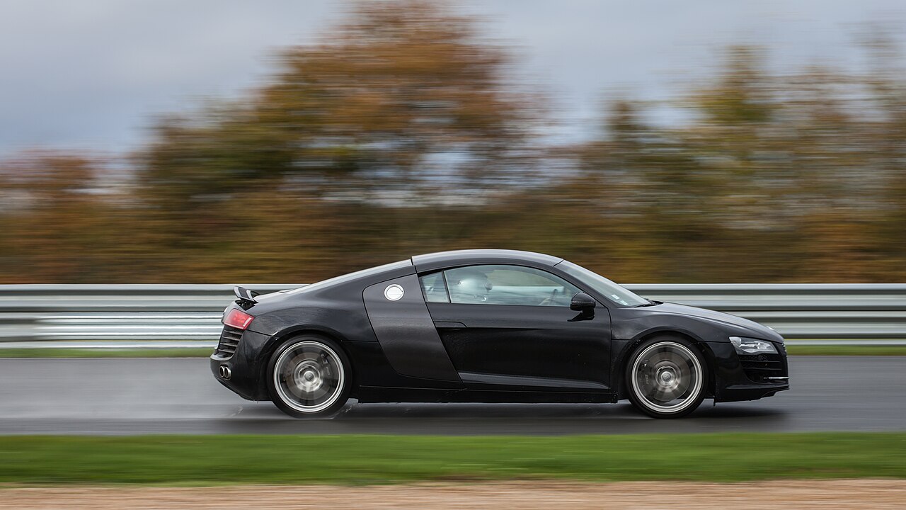 Audi R8